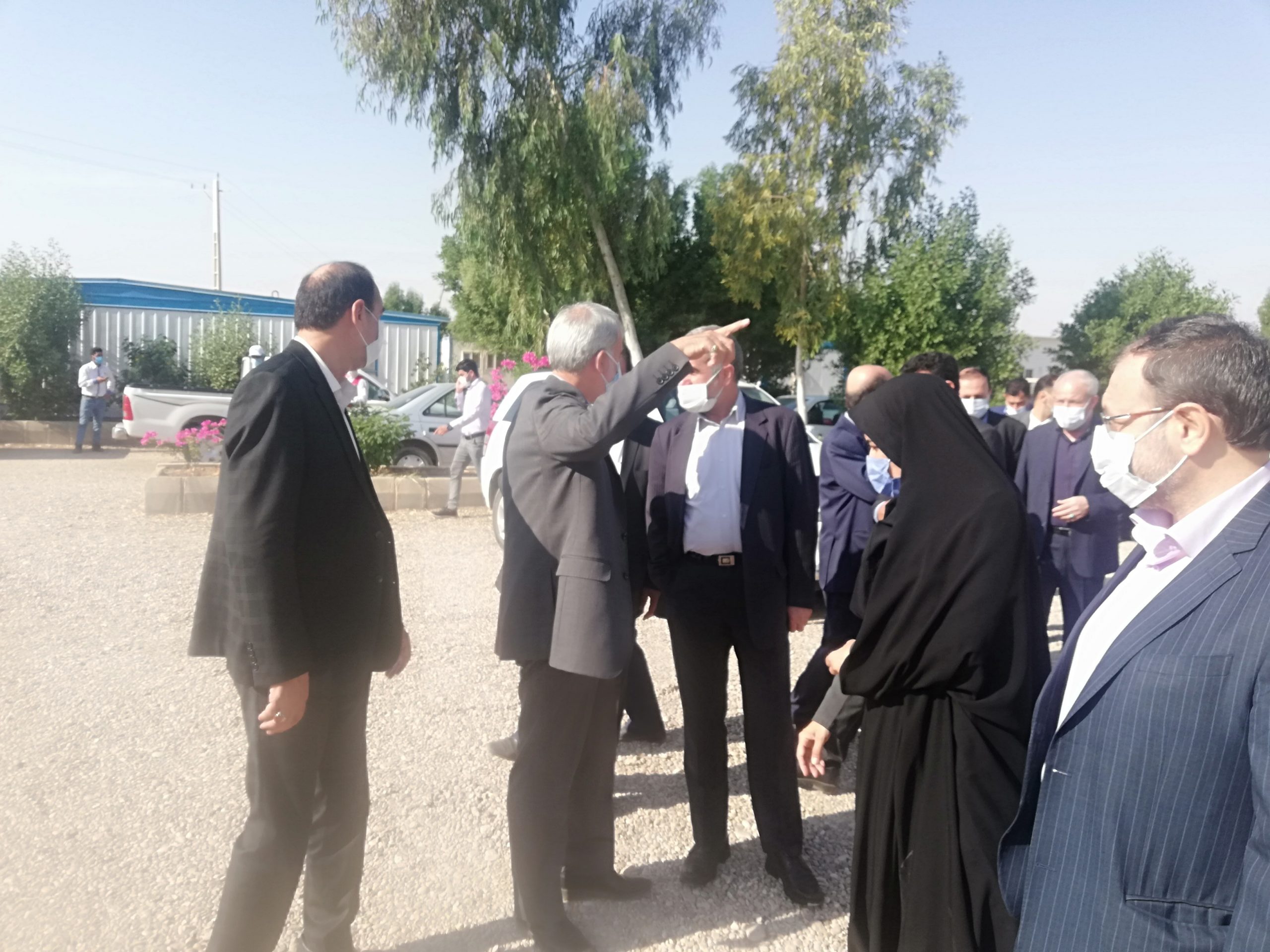 روستاهای بالای ۲۰ خانوار به اینترنت وصل می شوند/اتوبوس اکسیژن ساز در راه ایلام/وزارت نفت پیگیر انتقال دفتر نفت گاز غرب به ایلام است