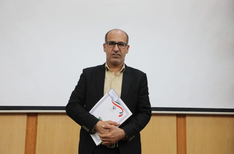 خبرنگار دهلرانی  رتبه برتر جشنواره اربعین در راهداری ایلام را کسب کرد