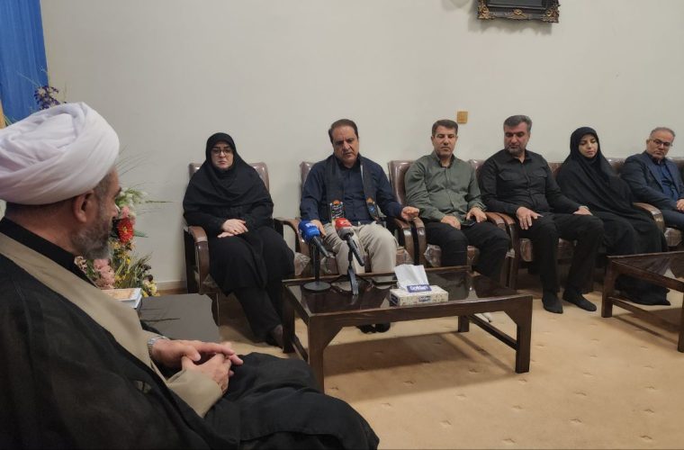 رکورد روزانه ۲۷۰ هزار تردد از مرز مهران در آستانه اربعی رکورد روزانه ۲۷۰ هزار تردد از مرز مهران در آستانه اربعی